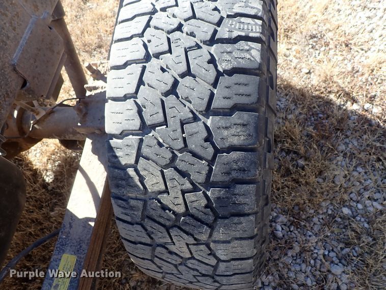 image for item DB7562 2008 Dodge Ram 2500 Quad Cab pickup truck cab and chassis