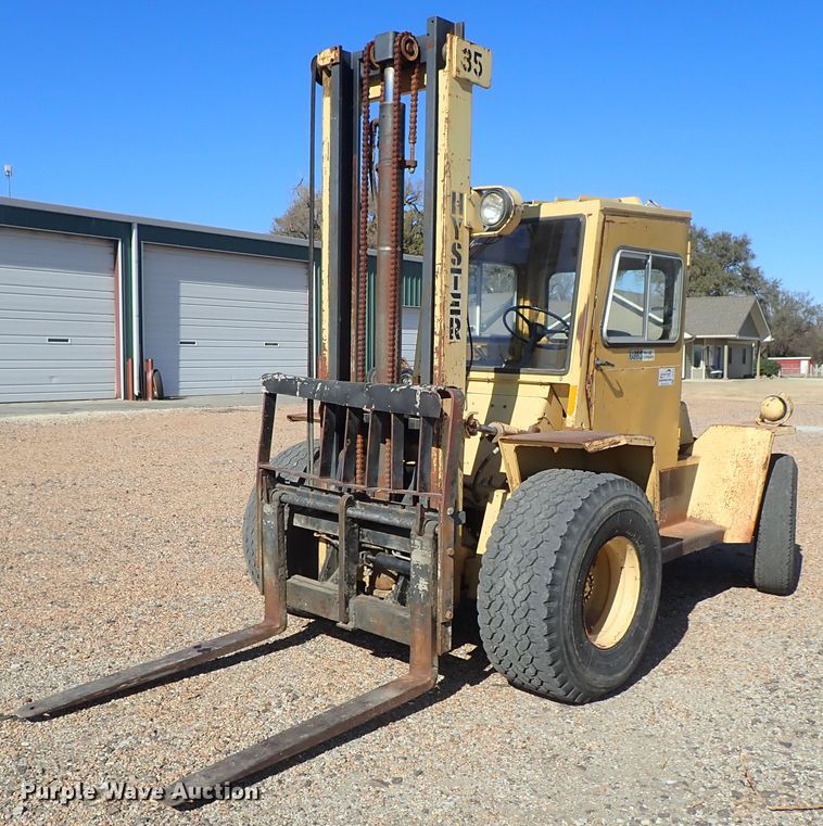 image for item DB7576 Hyster P80A forklift