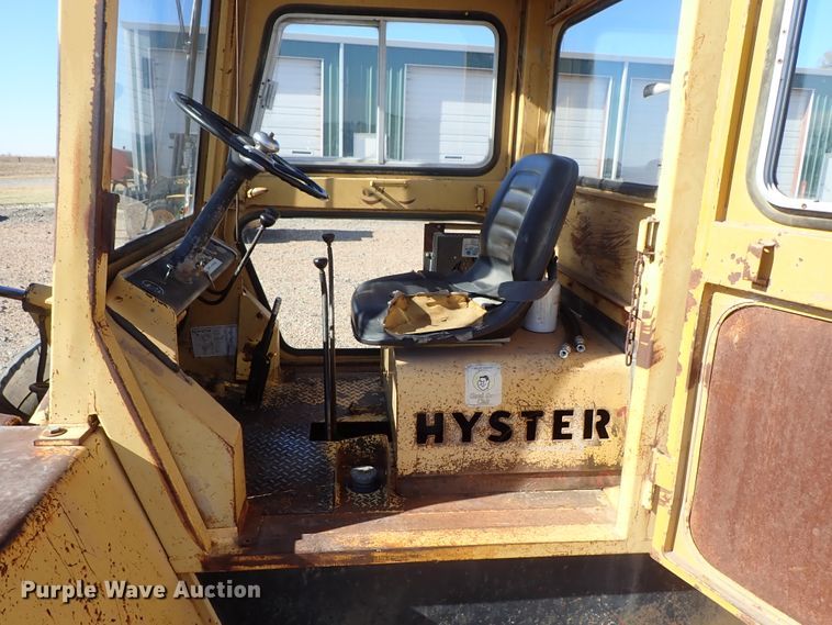image for item DB7576 Hyster P80A forklift