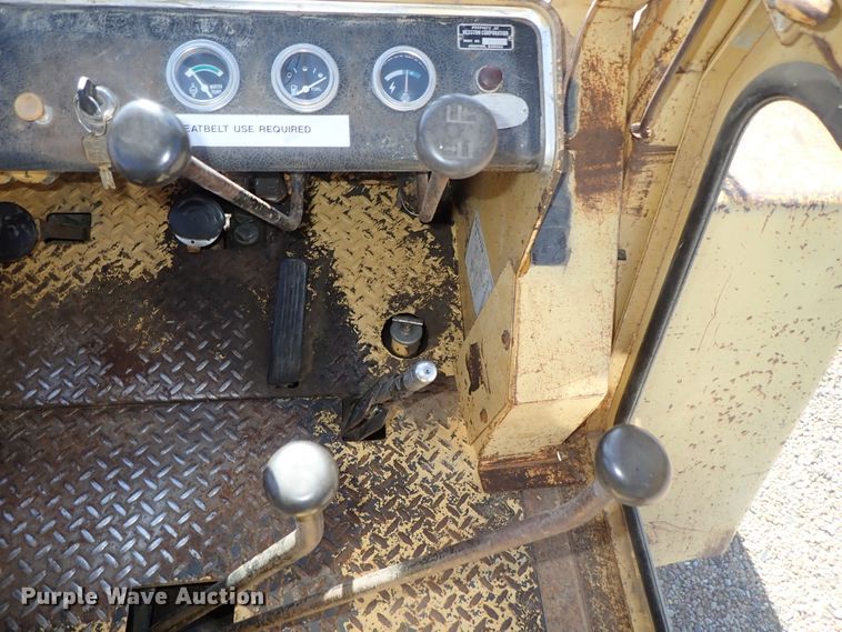 image for item DB7576 Hyster P80A forklift