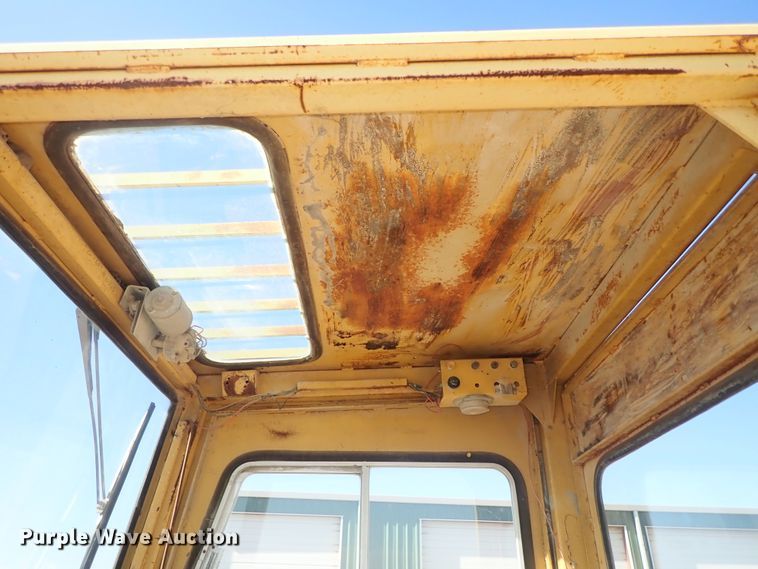 image for item DB7576 Hyster P80A forklift