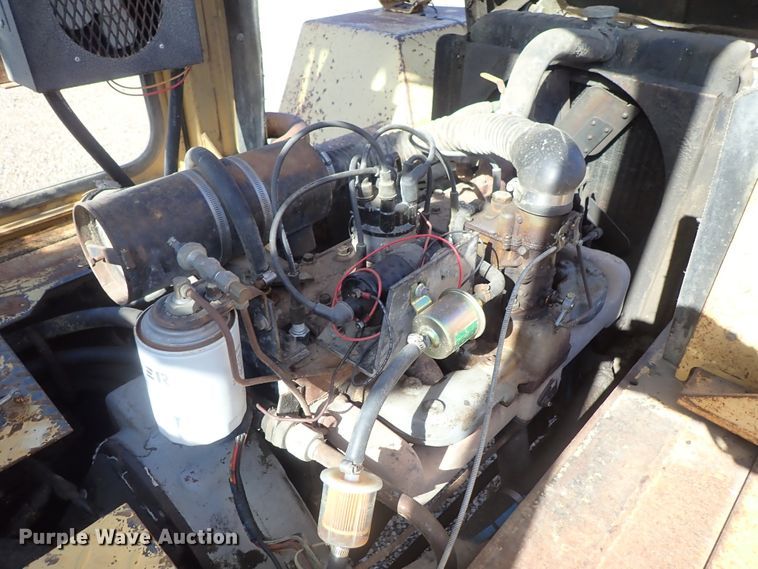 image for item DB7576 Hyster P80A forklift