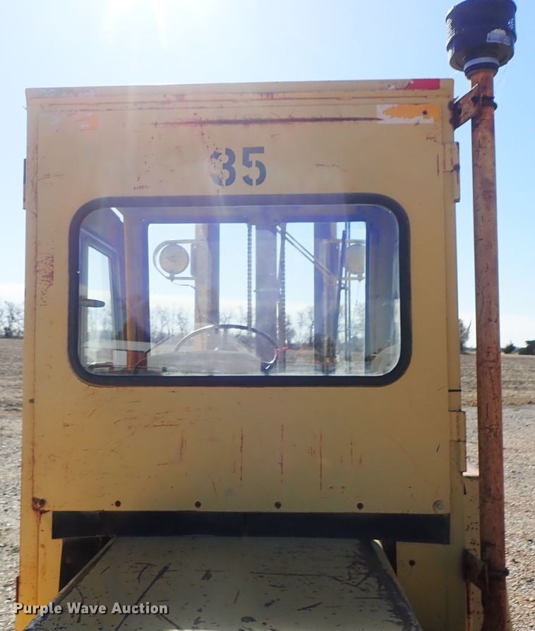 image for item DB7576 Hyster P80A forklift