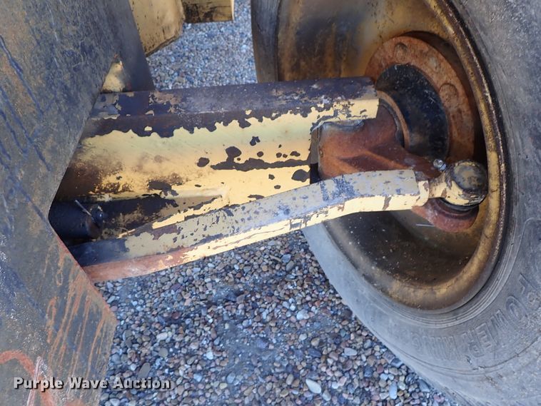 image for item DB7576 Hyster P80A forklift