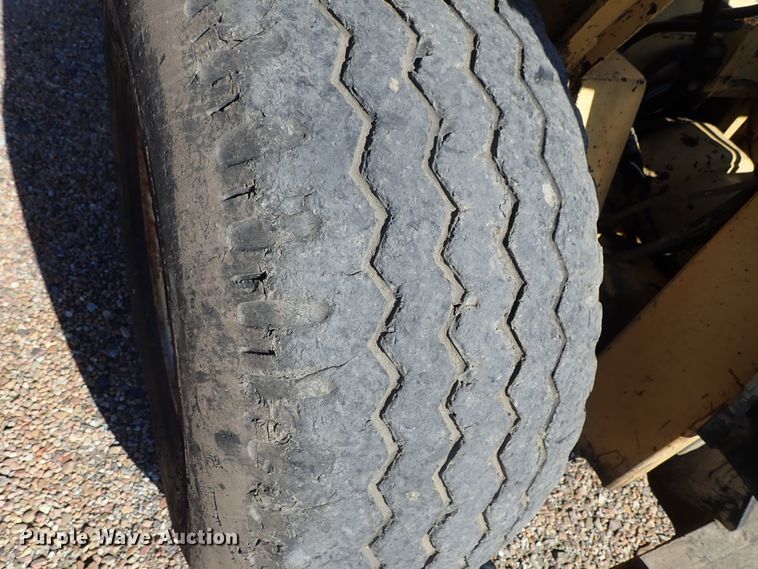 image for item DB7576 Hyster P80A forklift