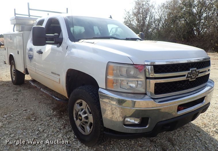 image for item DB7578 2011 Chevrolet Silverado 2500HD Ext. Cab utility bed pickup truck