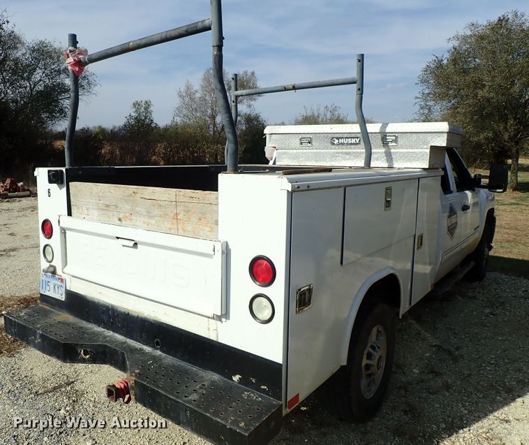 image for item DB7578 2011 Chevrolet Silverado 2500HD Ext. Cab utility bed pickup truck