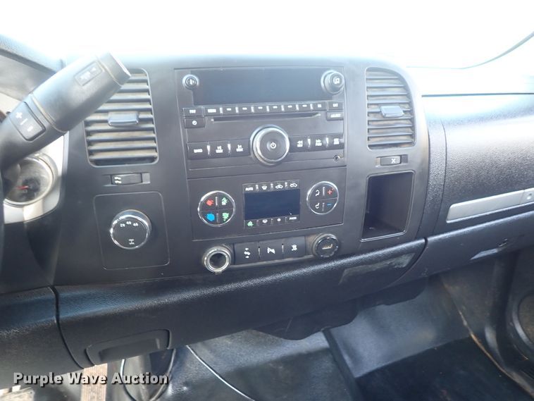 image for item DB7578 2011 Chevrolet Silverado 2500HD Ext. Cab utility bed pickup truck