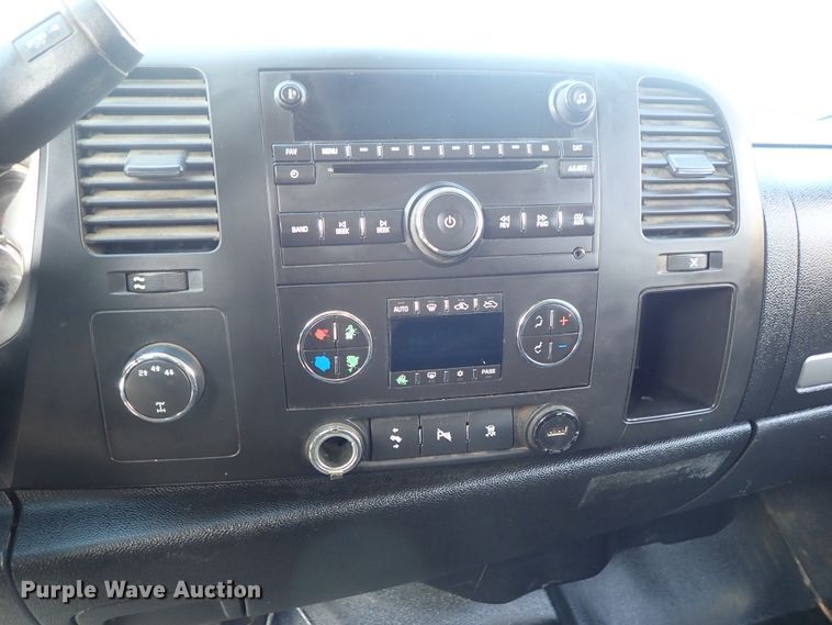 image for item DB7578 2011 Chevrolet Silverado 2500HD Ext. Cab utility bed pickup truck