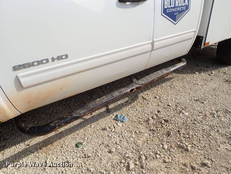 image for item DB7578 2011 Chevrolet Silverado 2500HD Ext. Cab utility bed pickup truck