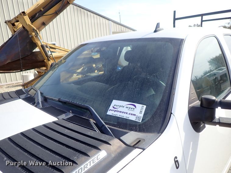 image for item DB7578 2011 Chevrolet Silverado 2500HD Ext. Cab utility bed pickup truck