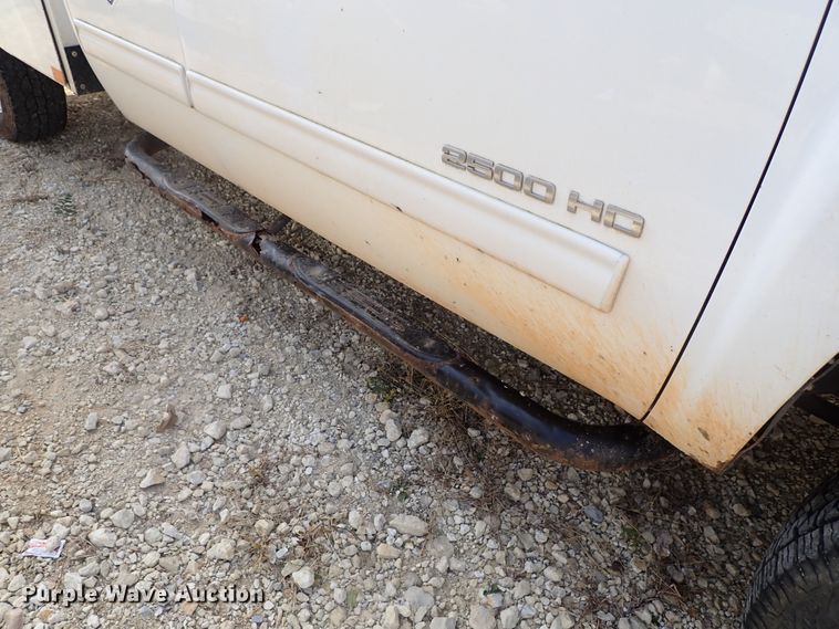 image for item DB7578 2011 Chevrolet Silverado 2500HD Ext. Cab utility bed pickup truck