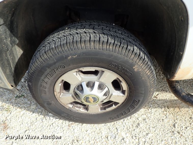 image for item DB7578 2011 Chevrolet Silverado 2500HD Ext. Cab utility bed pickup truck