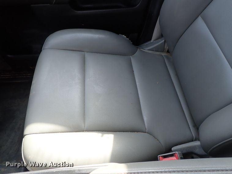 image for item DB7580 2015 Chevrolet Silverado 3500HD Crew Cab flatbed pickup truck