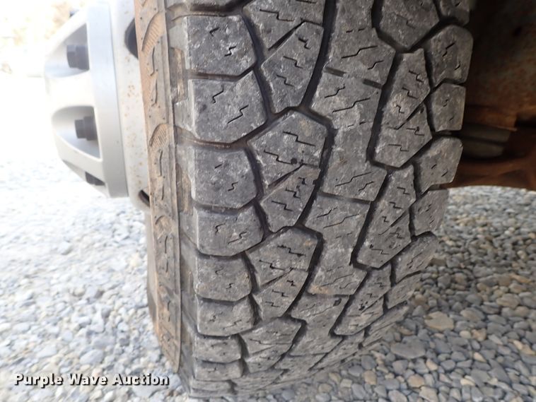 image for item DB7580 2015 Chevrolet Silverado 3500HD Crew Cab flatbed pickup truck