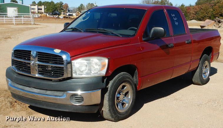 image for item DE4048 2007 Dodge Ram 1500 Quad Cab pickup truck