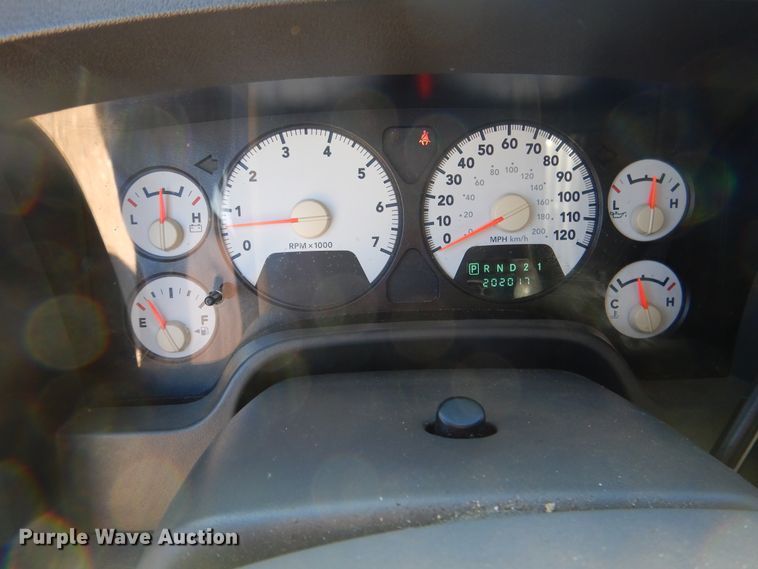 image for item DE4048 2007 Dodge Ram 1500 Quad Cab pickup truck