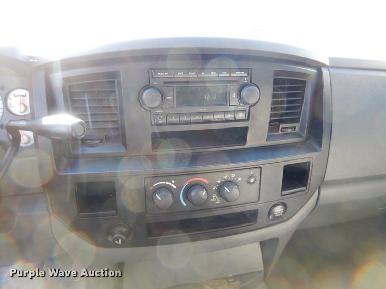 image for item DE4048 2007 Dodge Ram 1500 Quad Cab pickup truck