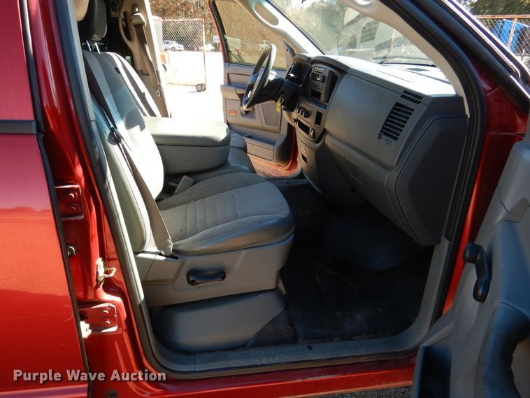 image for item DE4048 2007 Dodge Ram 1500 Quad Cab pickup truck