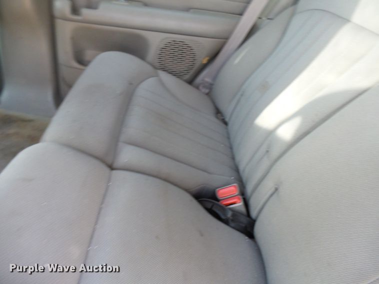 image for item DE7963 2004 Chevrolet Blazer SUV