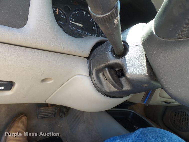 image for item DE7963 2004 Chevrolet Blazer SUV