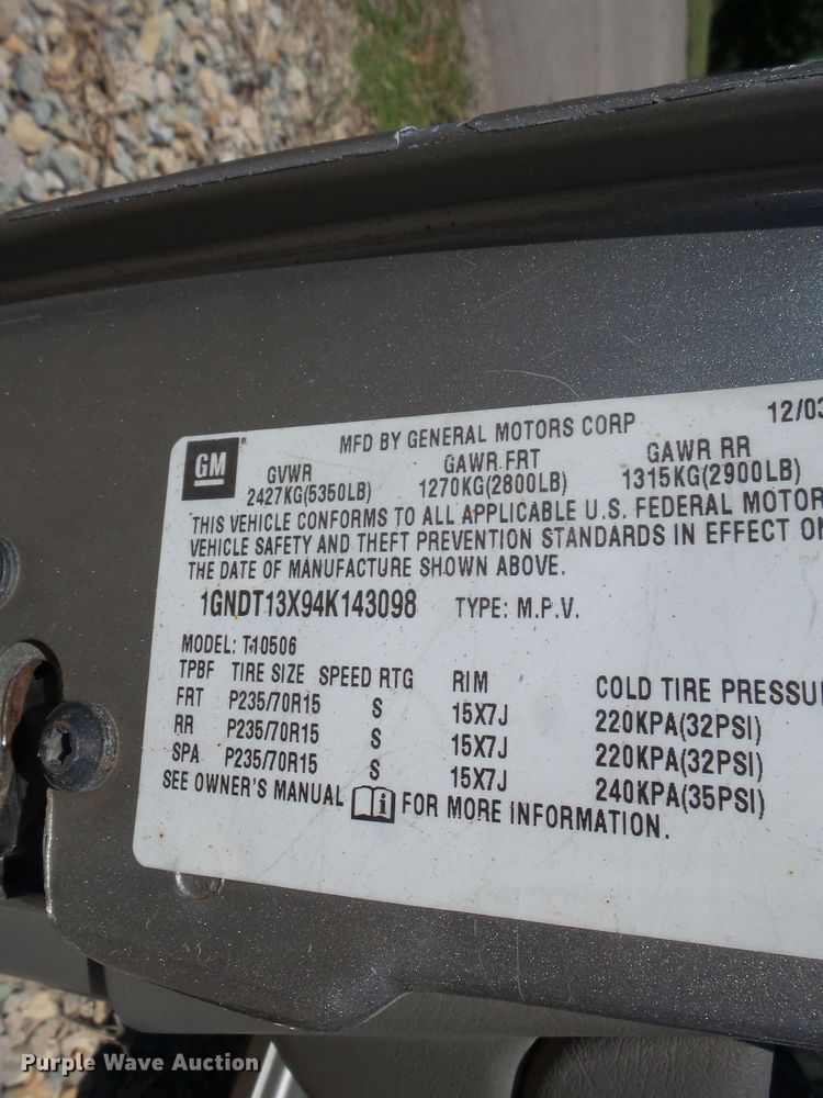 image for item DE7963 2004 Chevrolet Blazer SUV