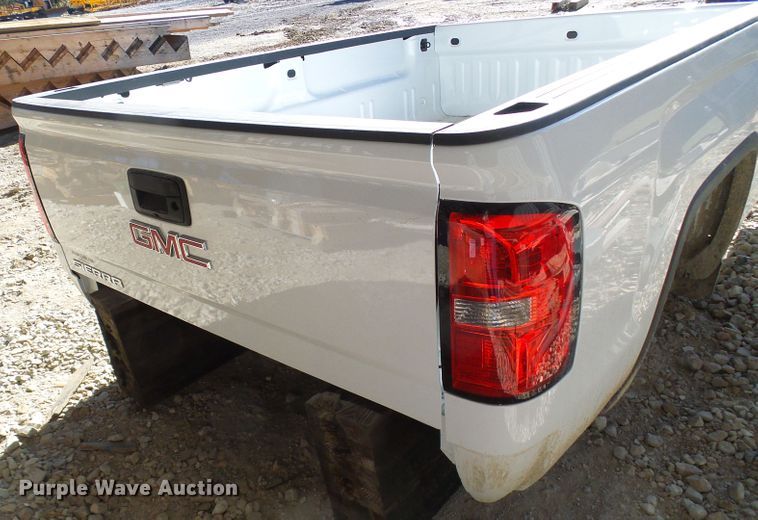 image for item DG5504 2019 GMC Sierra pickup truck bed