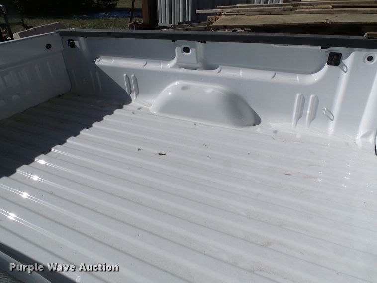 image for item DG5504 2019 GMC Sierra pickup truck bed