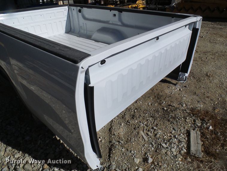 image for item DG5504 2019 GMC Sierra pickup truck bed