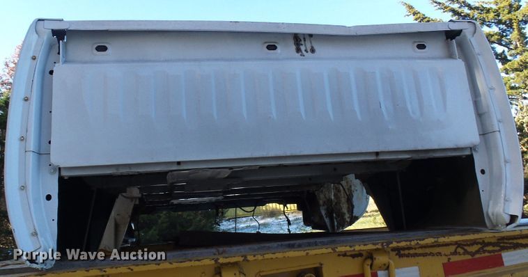 image for item DG5505 2011 Chevrolet Silverado pickup truck bed