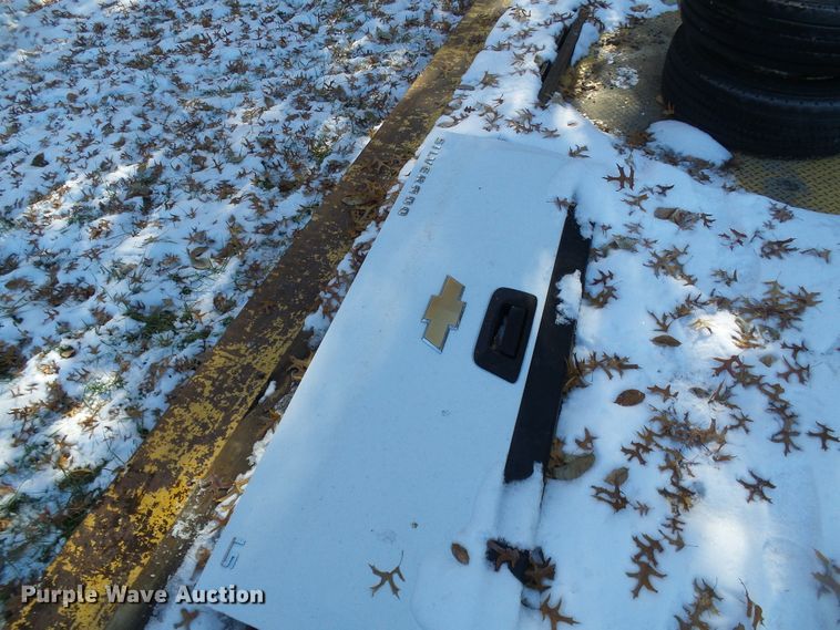 image for item DG5505 2011 Chevrolet Silverado pickup truck bed