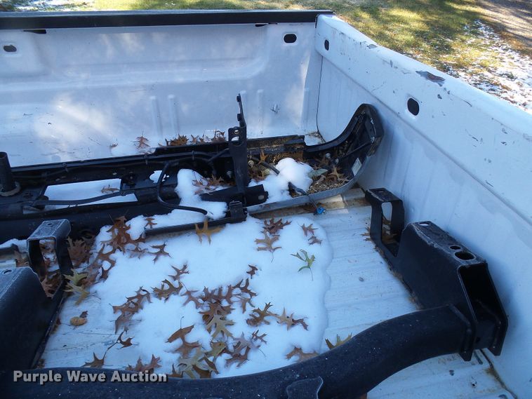 image for item DG5505 2011 Chevrolet Silverado pickup truck bed