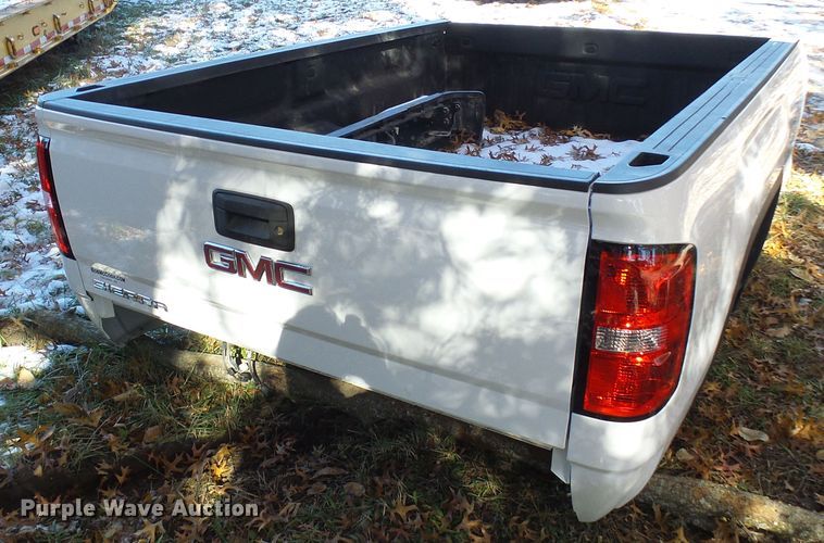 image for item DG5506 2019 GMC Sierra pickup truck bed