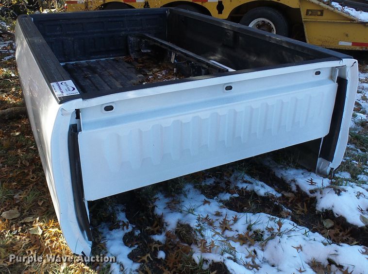 image for item DG5506 2019 GMC Sierra pickup truck bed