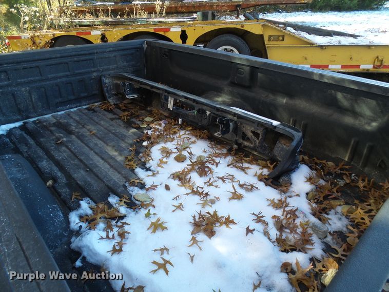 image for item DG5506 2019 GMC Sierra pickup truck bed