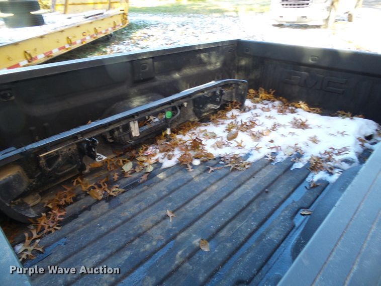 image for item DG5506 2019 GMC Sierra pickup truck bed