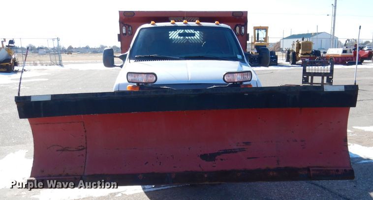 image for item DG5873 2002 Ford F550 dump truck