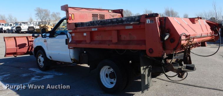 image for item DG5873 2002 Ford F550 dump truck