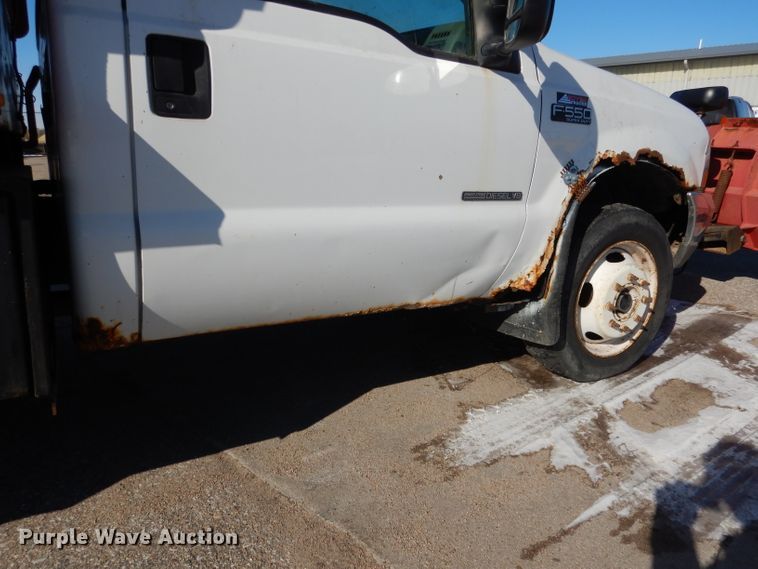 image for item DG5873 2002 Ford F550 dump truck