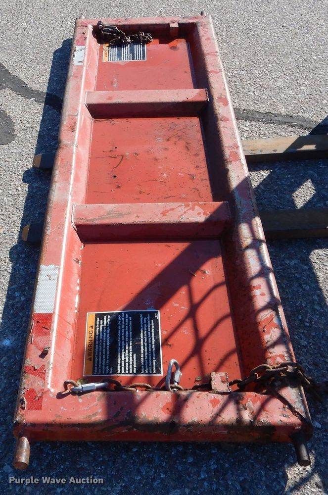 image for item DG5873 2002 Ford F550 dump truck