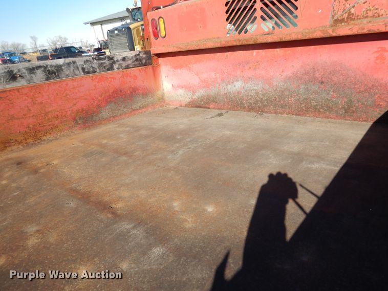 image for item DG5873 2002 Ford F550 dump truck