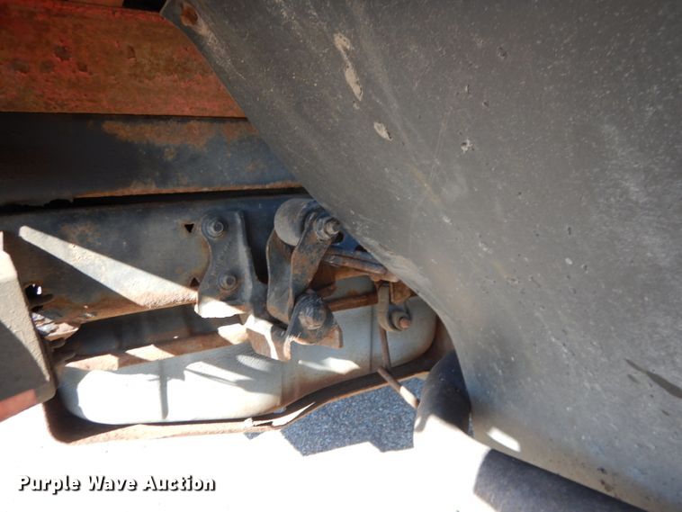 image for item DG5873 2002 Ford F550 dump truck