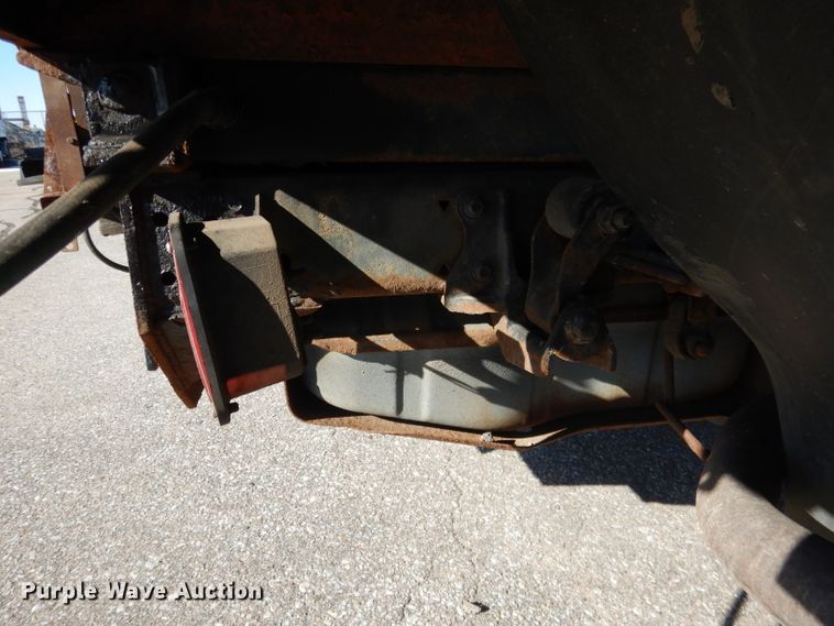 image for item DG5873 2002 Ford F550 dump truck