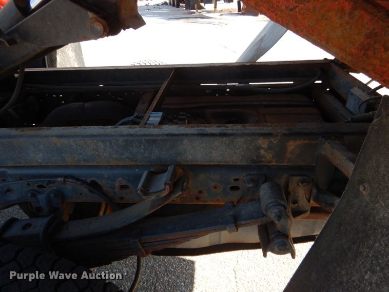 image for item DG5873 2002 Ford F550 dump truck