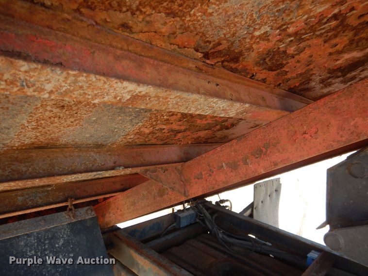 image for item DG5873 2002 Ford F550 dump truck