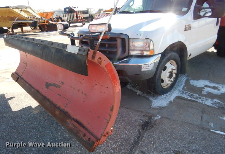 image for item DG5873 2002 Ford F550 dump truck