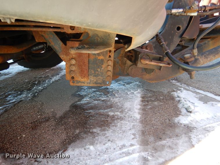 image for item DG5873 2002 Ford F550 dump truck