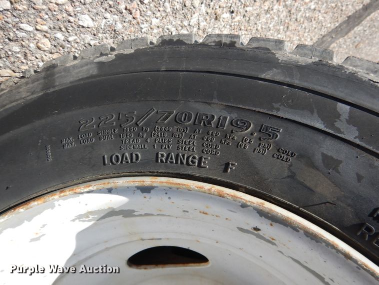 image for item DG5873 2002 Ford F550 dump truck