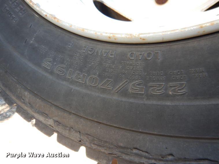 image for item DG5873 2002 Ford F550 dump truck