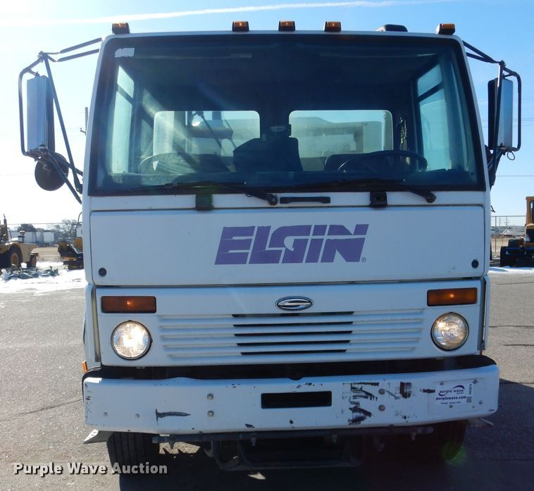 image for item DG5874 2003 Sterling SC8000 street sweeper truck